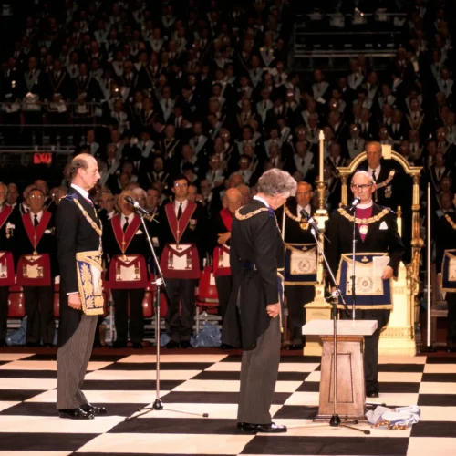 gathering-Freemasons-anniversary-formation-Earls-Court-London-1992